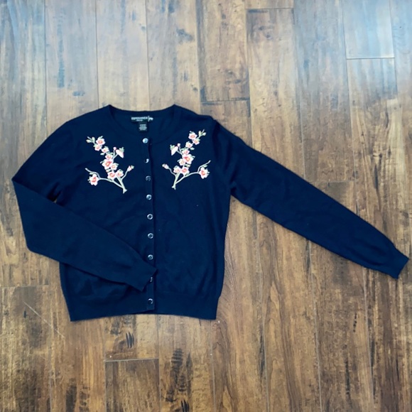 ESPERANZA Black Cardigan - Picture 1 of 3